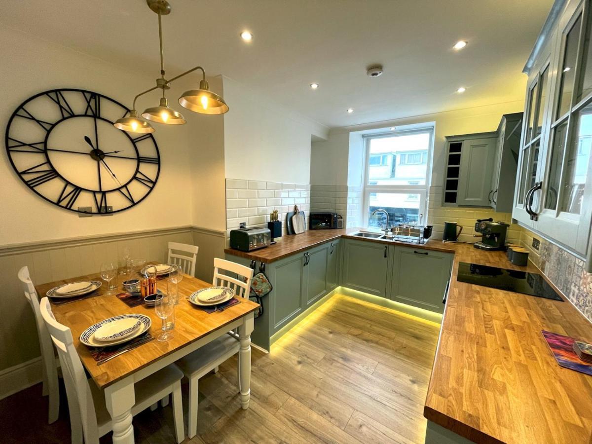 Pass The Keys Beautifully Presented 3Br Luxury Apartment Kirkcudbright Buitenkant foto