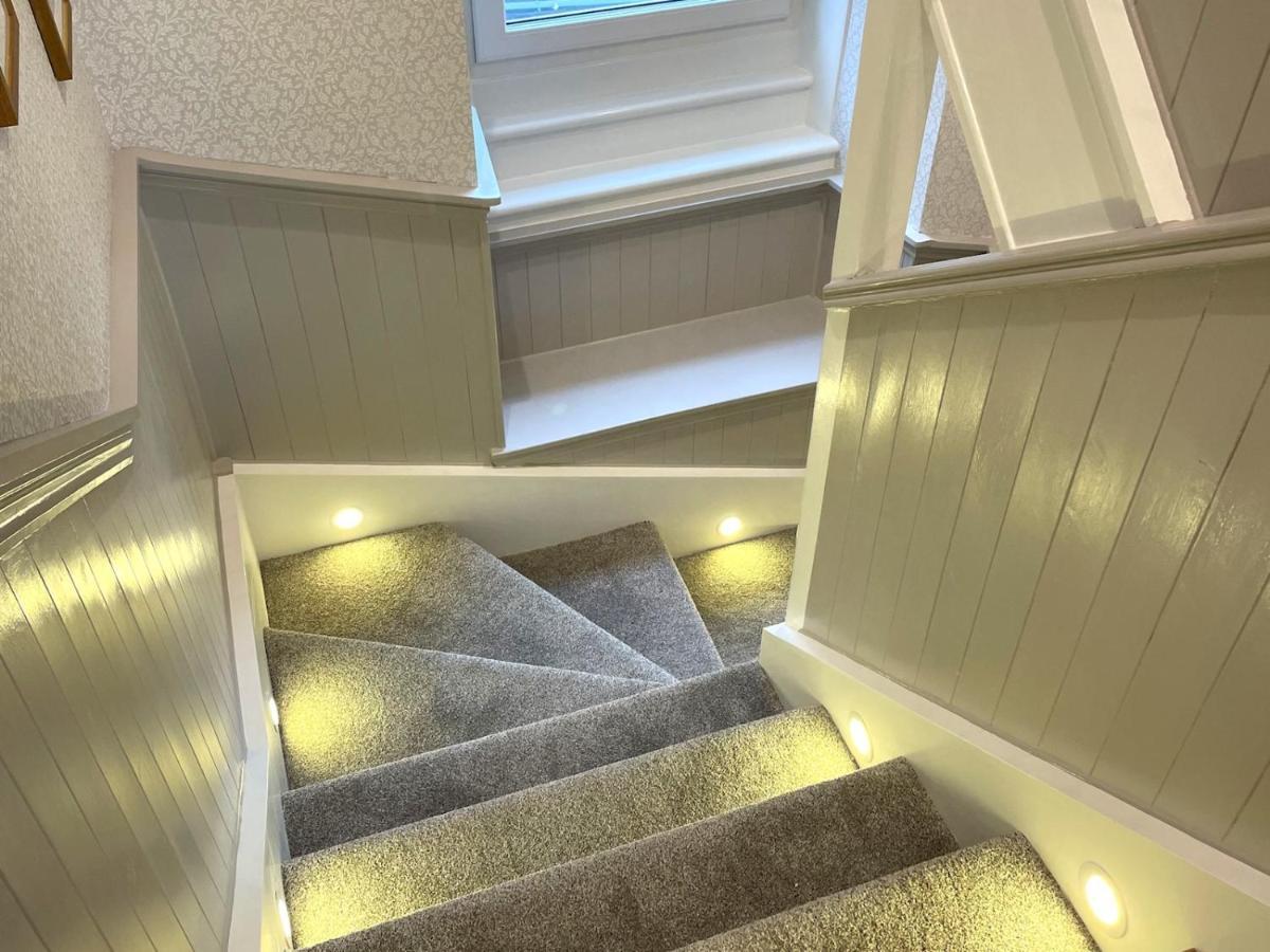 Pass The Keys Beautifully Presented 3Br Luxury Apartment Kirkcudbright Buitenkant foto